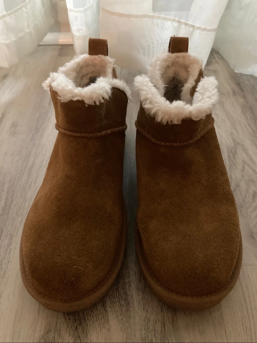 UGG Koolaburra Suede & Shearling Ankle Boots - Chestnut Brown - Sz 8